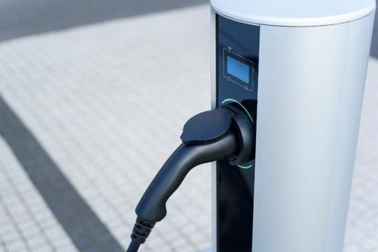 installateur borne recharge pour voiture électrique