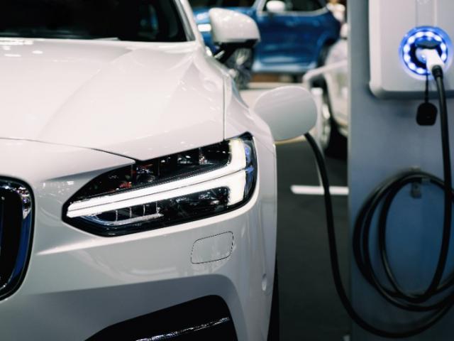 Pourquoi de nos jours voudrions nous acheter une voiture électrique ?