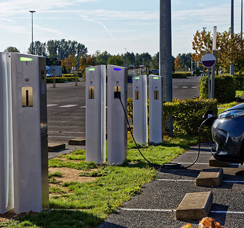 Informations pratiques sur les bornes de recharge pour voitures électriques